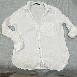 Zara white Linen shirt with gold buttons
